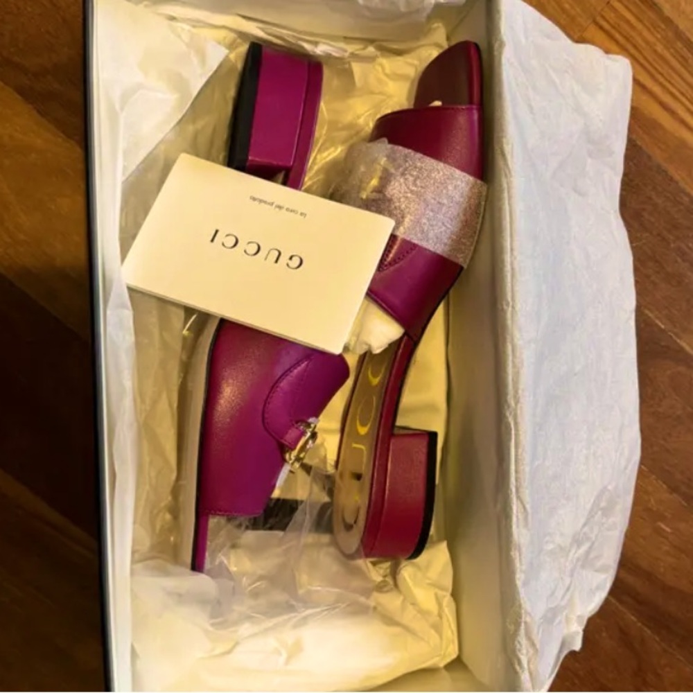 Authentic Gucci Zumi 25 Sandal In Berry With Box And Dust Bag - Picture 6 of 7